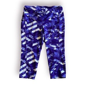 Old Navy Active Cropped Leggings - size XL